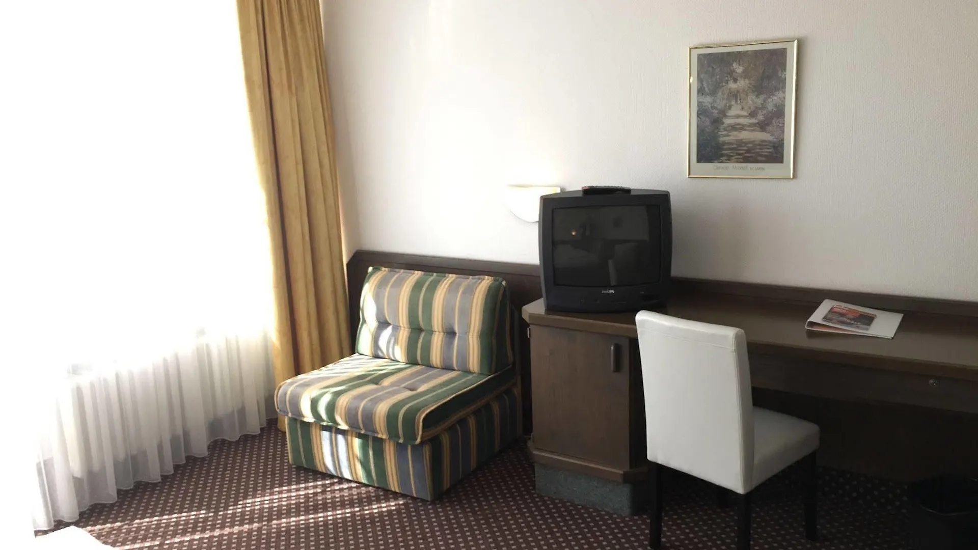 Terminal Hotel Koeln 3*, Кёльн