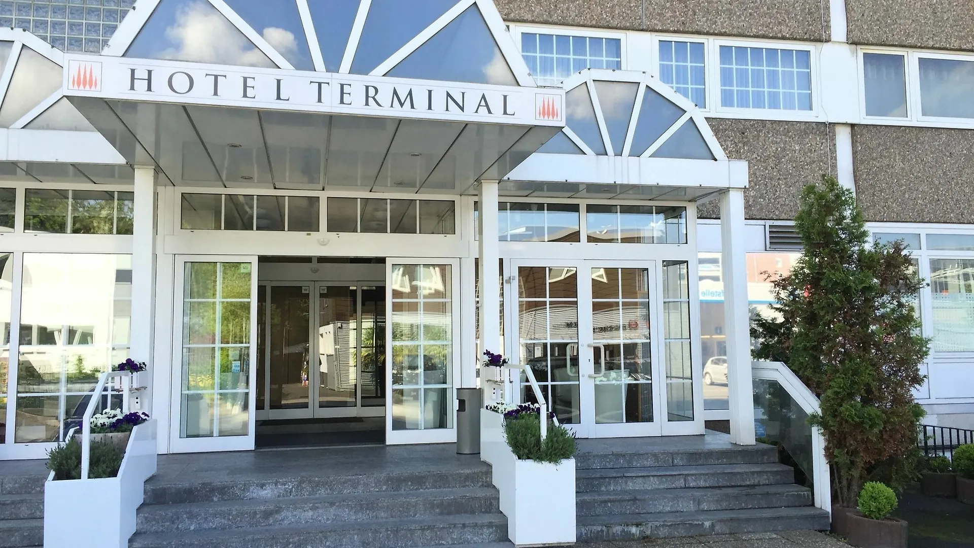 Terminal Hotel Koeln 3*, Кёльн